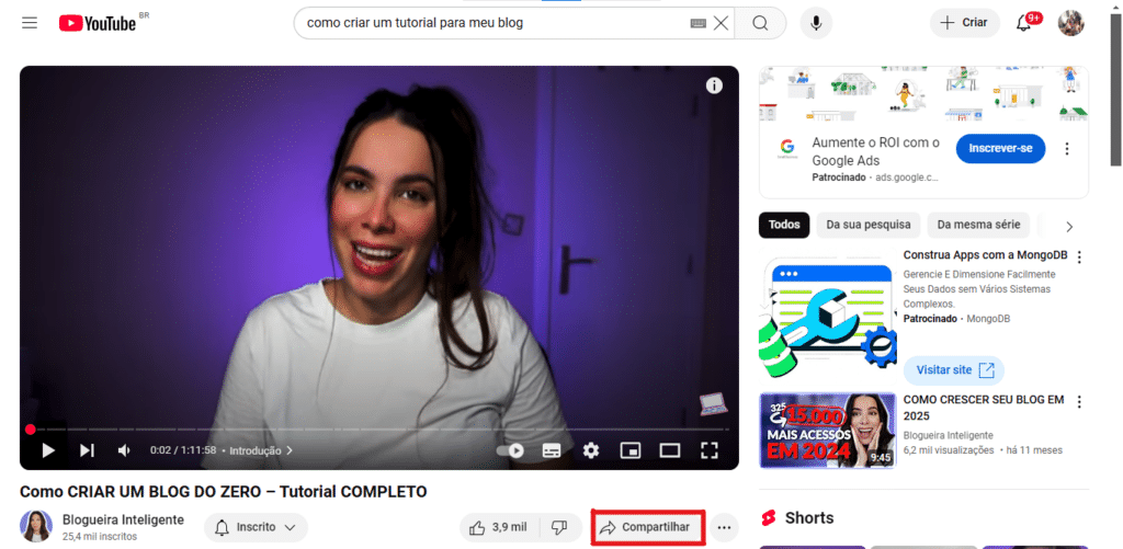 Imagem de Como usar vídeos do YouTube no meu blog representando Como criar tutoriais evergreen para o seu blog