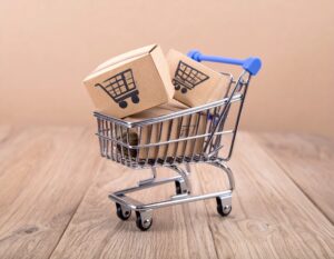 Imagem de um carrinho de compras representando se Vale a pena ter blog para e-commerce