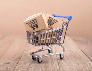 Imagem de um carrinho de compras representando se Vale a pena ter blog para e-commerce